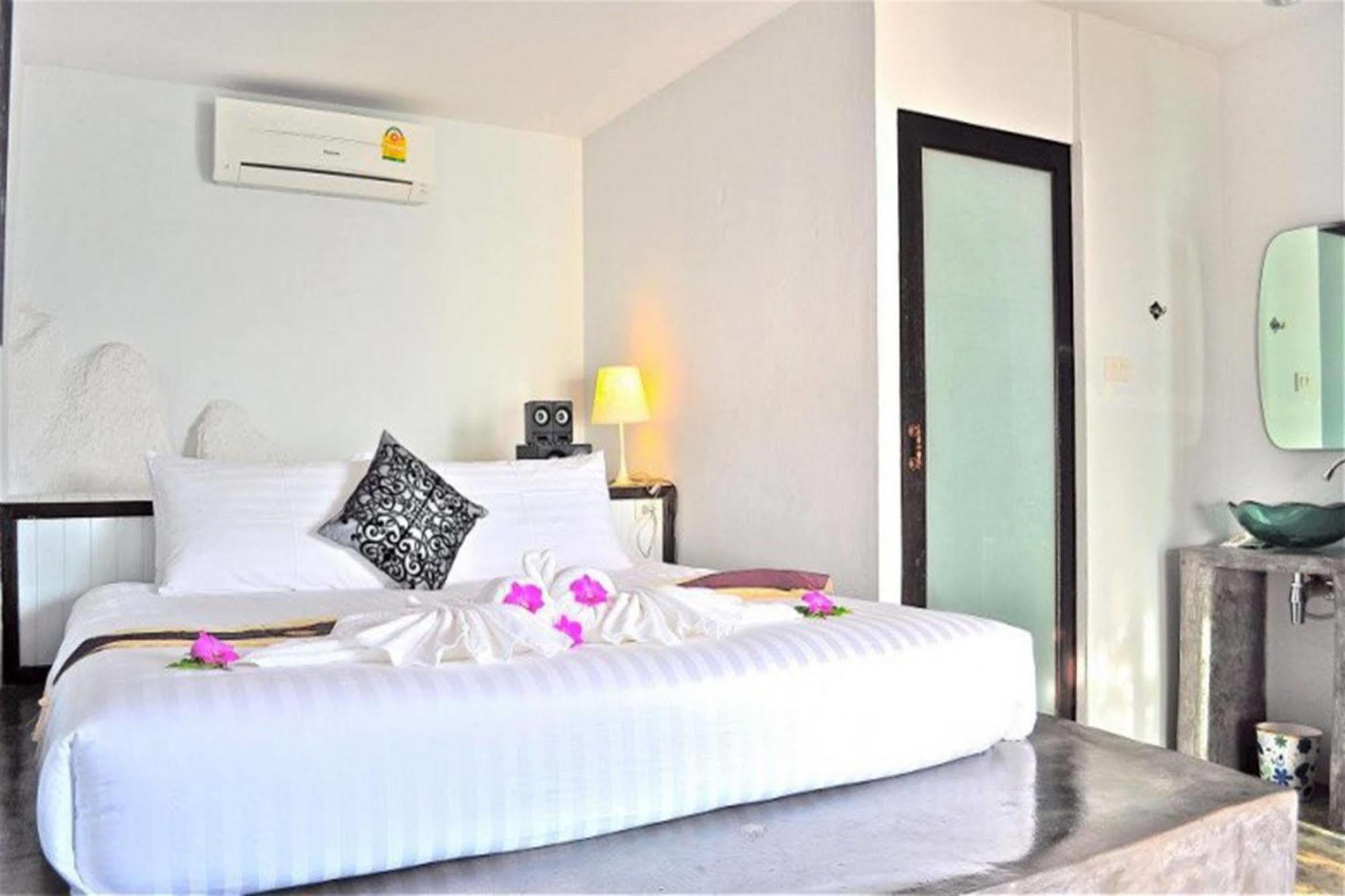 Bay Lounge & Resort Ko Pha Ngan Extérieur photo